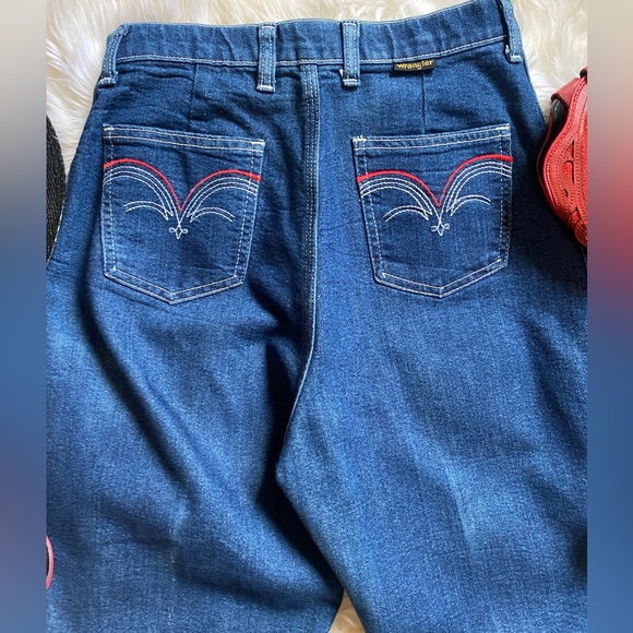 Vintage Wrangler Ultra High Waist Wide Leg Jeans | Soft & Comfortable~ Size 12 - Picture 12 of 13